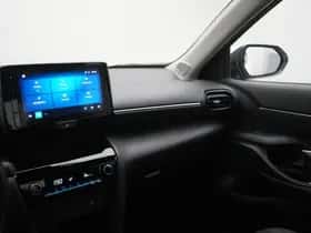Toyota Yaris_Cross (2023) thumbnail 4