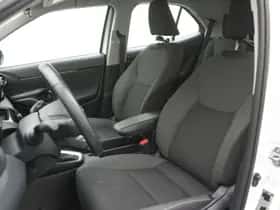 Toyota Yaris_Cross (2023) thumbnail 7