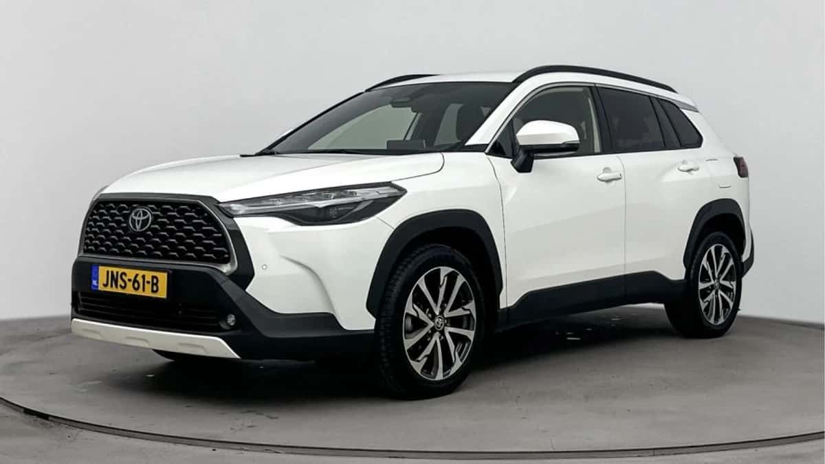 Toyota Corolla_Cross (2024) — foto 1