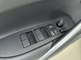 Toyota Corolla_Cross (2024) thumbnail 18