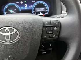 Toyota C-HR (2025) thumbnail 16