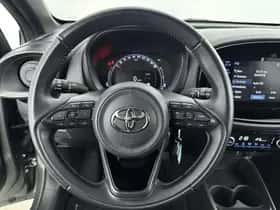 Toyota Aygo (2022) thumbnail 5