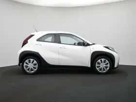 Toyota Aygo (2022) thumbnail 13