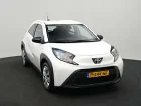 Toyota Aygo (2022) thumbnail 25