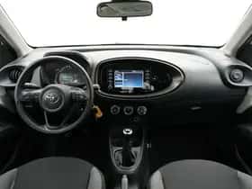 Toyota Aygo (2022) thumbnail 29