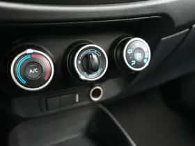 Toyota Aygo (2022) thumbnail 37