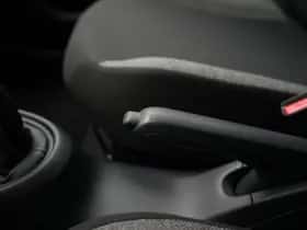 Toyota Aygo (2022) thumbnail 41