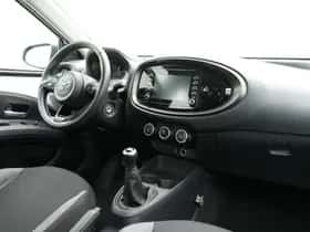 Toyota Aygo (2022) thumbnail 54