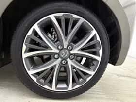 Toyota Yaris (2025) thumbnail 23