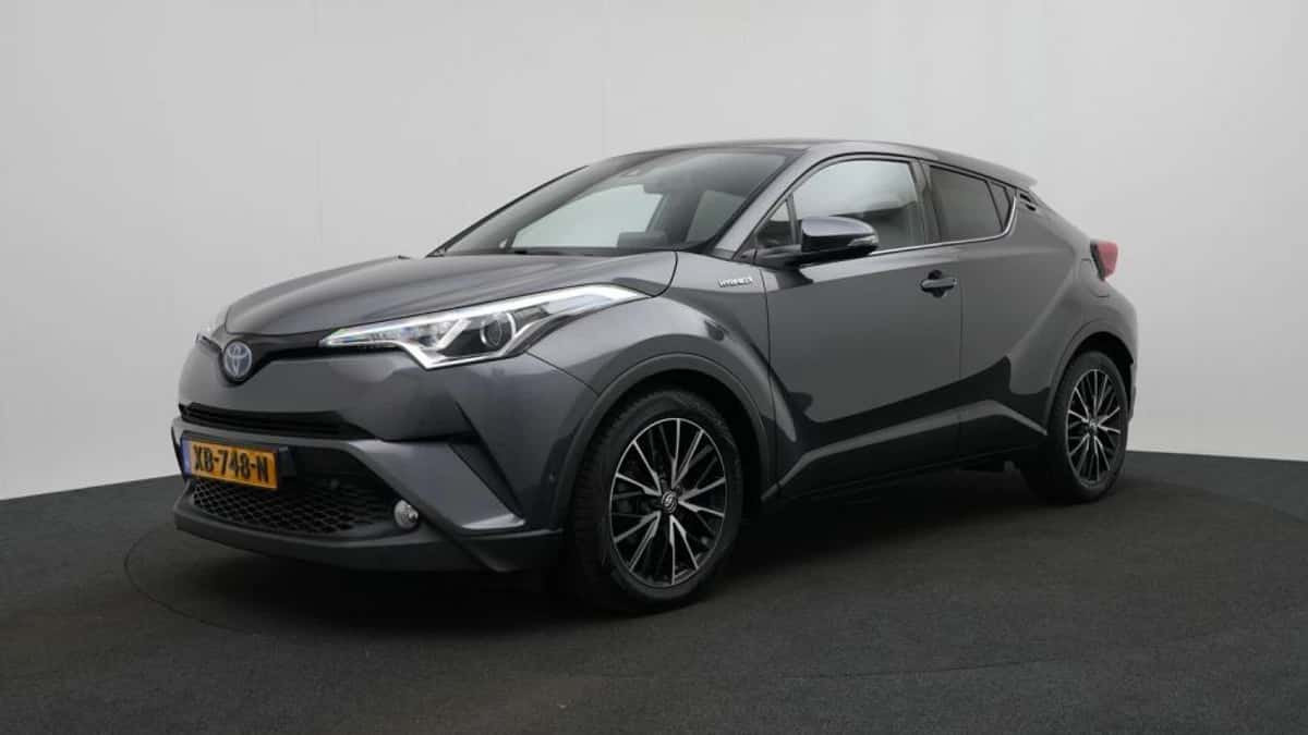 Toyota C-HR (2018) — foto 1