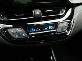 Toyota C-HR (2018) thumbnail 39