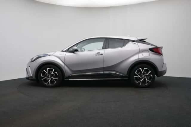 Toyota C-HR (2021) thumbnail 3