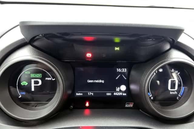 Toyota Yaris (2023) thumbnail 5