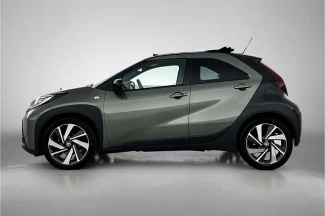 Toyota Aygo (2023) thumbnail 3