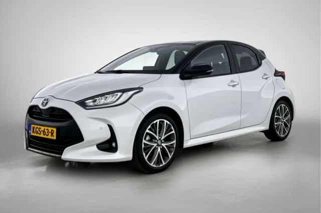 Toyota Yaris (2024) thumbnail 1