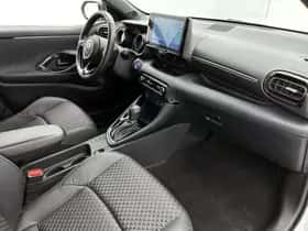 Toyota Yaris (2024) thumbnail 6