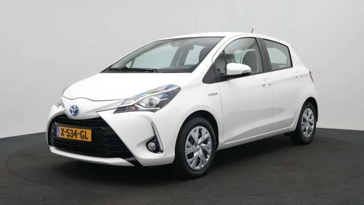 Toyota Yaris (2018) — foto 1