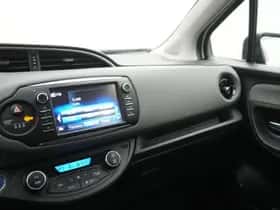 Toyota Yaris (2018) thumbnail 17