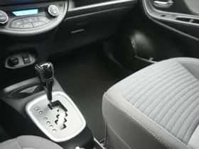Toyota Yaris (2018) thumbnail 5