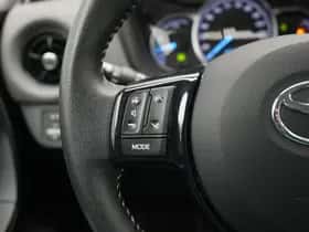Toyota Yaris (2018) thumbnail 10