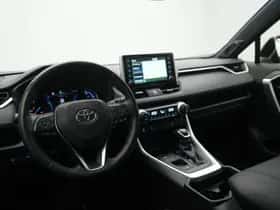 Toyota RAV4 (2021) thumbnail 16