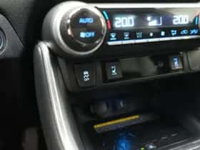 Toyota RAV4 (2021) thumbnail 40