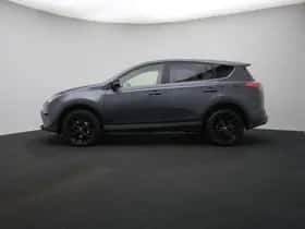 Toyota RAV4 (2018) thumbnail 3