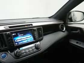 Toyota RAV4 (2018) thumbnail 24