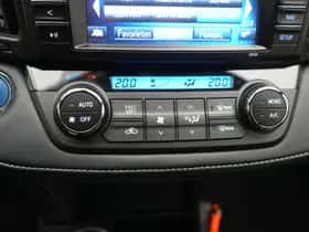 Toyota RAV4 (2018) thumbnail 35