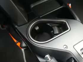 Toyota RAV4 (2018) thumbnail 38
