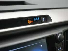 Toyota RAV4 (2018) thumbnail 41
