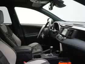 Toyota RAV4 (2018) thumbnail 50