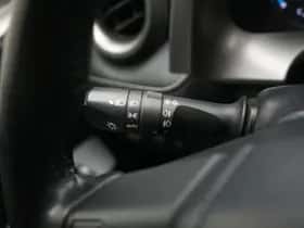 Toyota RAV4 (2018) thumbnail 9