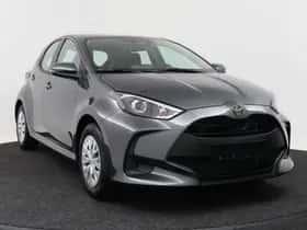 Toyota Yaris (2025) thumbnail 3