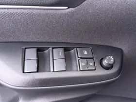 Toyota Yaris (2025) thumbnail 6