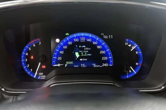 Toyota Corolla (2021) thumbnail 6