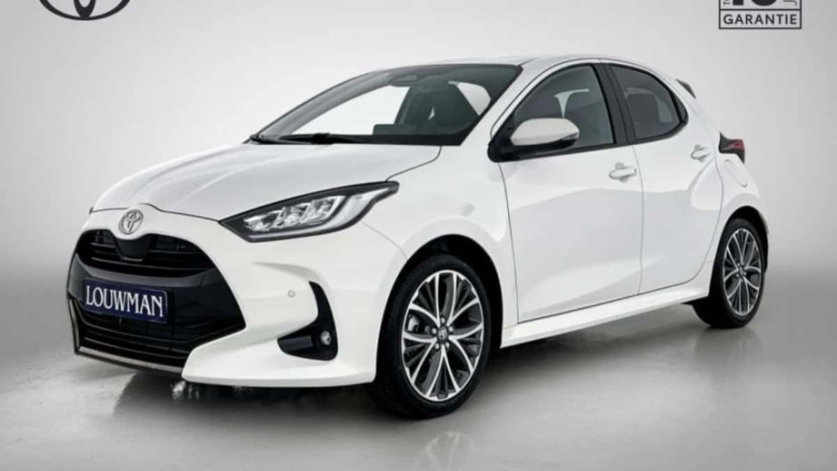 Toyota Yaris (2025) — foto 1