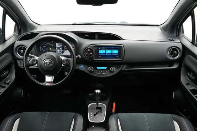 Toyota Yaris (2020) thumbnail 6