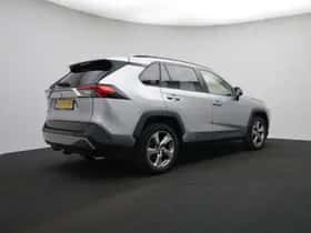 Toyota RAV4 (2020) thumbnail 2