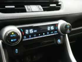 Toyota RAV4 (2020) thumbnail 35