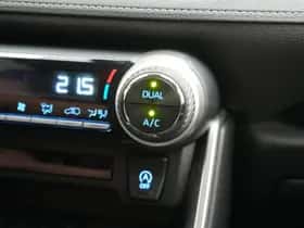Toyota RAV4 (2020) thumbnail 37