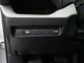 Toyota RAV4 (2020) thumbnail 8