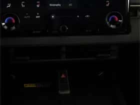 Toyota bZ4X (2026) thumbnail 9