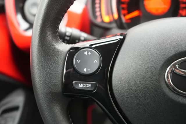 Toyota Aygo (2018) thumbnail 4