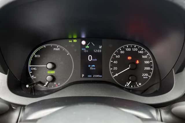 Toyota Yaris (2023) thumbnail 5