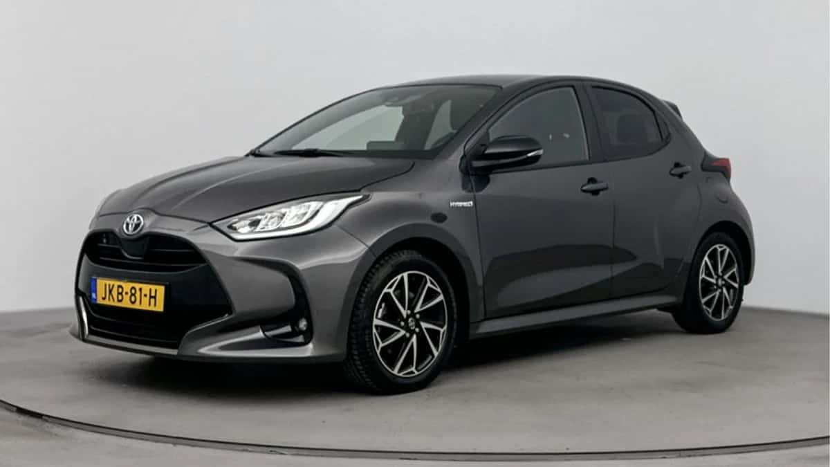 Toyota Yaris (2021) — foto 1