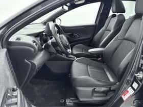 Toyota Yaris (2021) thumbnail 7