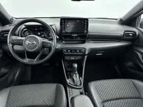 Toyota Yaris (2021) thumbnail 8