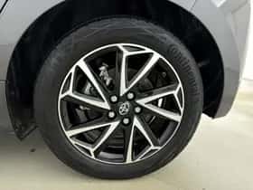 Toyota Yaris (2021) thumbnail 9