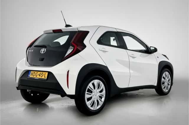 Toyota Aygo (2025) thumbnail 2